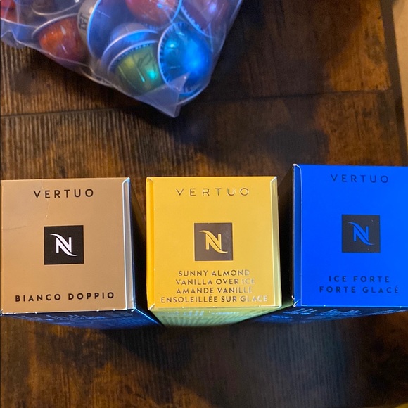 Assortment of Nespresso Vertuo Coffee Pods - Picture 2 of 3